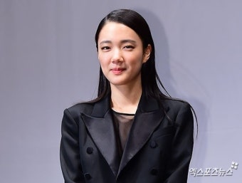 손수현, 피프티피프티 공개 응원 