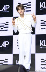 배너 성국 잘 부탁드려요[엑s HD포토]