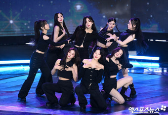 트리플에스 러블루션 '빠져드는 무대'[엑's HD포토]