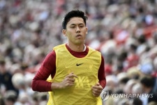 7분 출전 日 엔도 와타루 뒤통수 맞았나??…클롭 기름칠 된 기계, 적응 시간 필요해