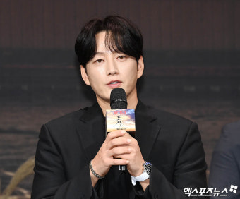 '도적: 칼의 소리' 이현욱 
