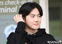 엑소 수호 새침하게 머리 넘기며[엑s HD포토]