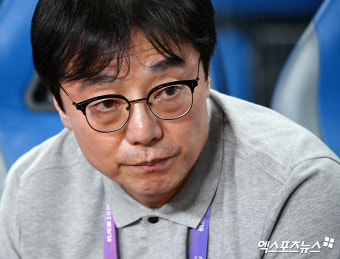 생각에 잠긴 황선홍 감독[포토]