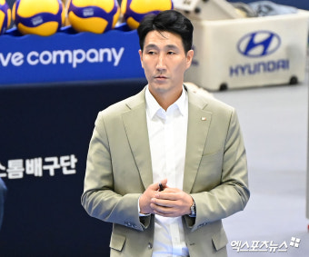 권영민 감독 '홈 개막전 경기, 이겨야지'[포토]