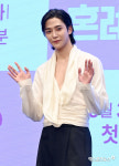 로운 부드러운 미소[엑s HD포토]