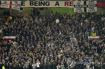 맨유 또 충격, EFL컵 뉴캐슬전 0-3 참패…2경기 연속 '3실점+무득점' [EFL컵 리뷰]