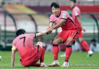 '해버지' 박지성, 황희찬 인기에 '깜놀'…