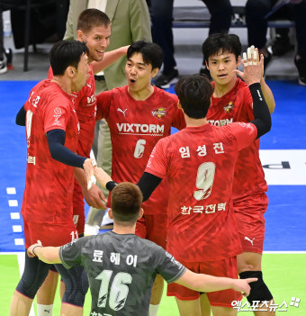 한국전력 '홈에서 이겨야지'[포토]