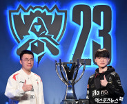 샤오후-페이커 6번째 맞대결, 승자는?[포토]