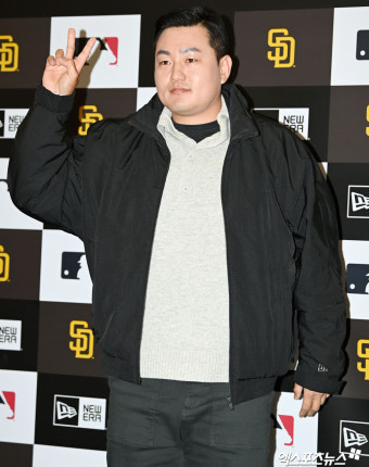 최지만 '귀엽게 브이'[포토]