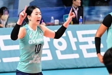 강소휘 머릿속엔 '득점, 득점, 득점'뿐…