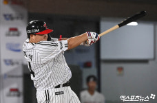 김범석 홈런 포함 멀티히트…한국, 일본에 2-5 패배→아시아야구선수권 결승행 좌절