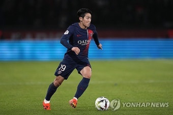 '이강인 풀타임' PSG, 낭트 2-1 제압…6점 차 단독 선두 질주 [리그1 리뷰]