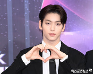 TXT 수빈 모아들 향한 하트[엑s HD포토]