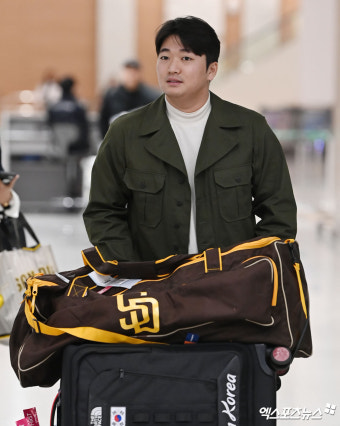 '김하성과 한솥밥' 고우석 '샌디에이고 가방 들고 귀국'[포토]