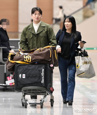 샌디에이고 고우석 '이예랑 대표와 함께 귀국'[포토]