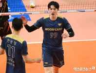 해결사 레오 떴다…OK금융그룹, 우리카드 꺾고 4연승+4위 점프 [장충:스코어]