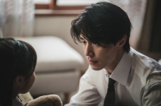 이동욱, 유튜버는 부업이었네…위트 빼고 '킬러들의 쇼핑몰'로 완벽 변신