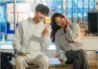 박형식·박신혜의 온앤오프…완벽 몰입→러블리 케미 (닥터슬럼프)