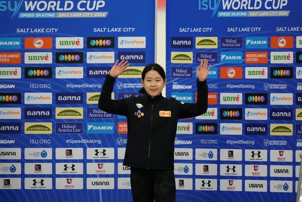 이나현과 김민선, 하롱진 아시안게임 스피드 스케이팅 여자 100m 금-은 획득!