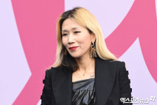 요니P 돋보이는 레드립[엑s HD포토]