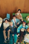 더윈드, 우정 사진의 정석…청춘 담은 '하이틴' 콘셉트 포토