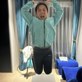 박나래, '은퇴 고민' 성대 수술 또…