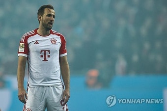 케인, 뮌헨서도 '무관 위기'...'선두' 레버쿠젠 원정 0-3 참패→5점 차 2위 '멀어지는 우승의 꿈' [분데스 리뷰]