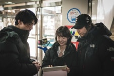 킬러들의 쇼핑몰 시즌2 오나?…화기애애 비하인드 스틸 공개