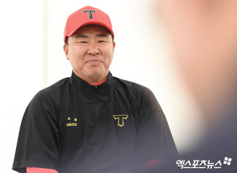 이범호 감독 '선수 친화적, 제 스타일입니다'[포토]