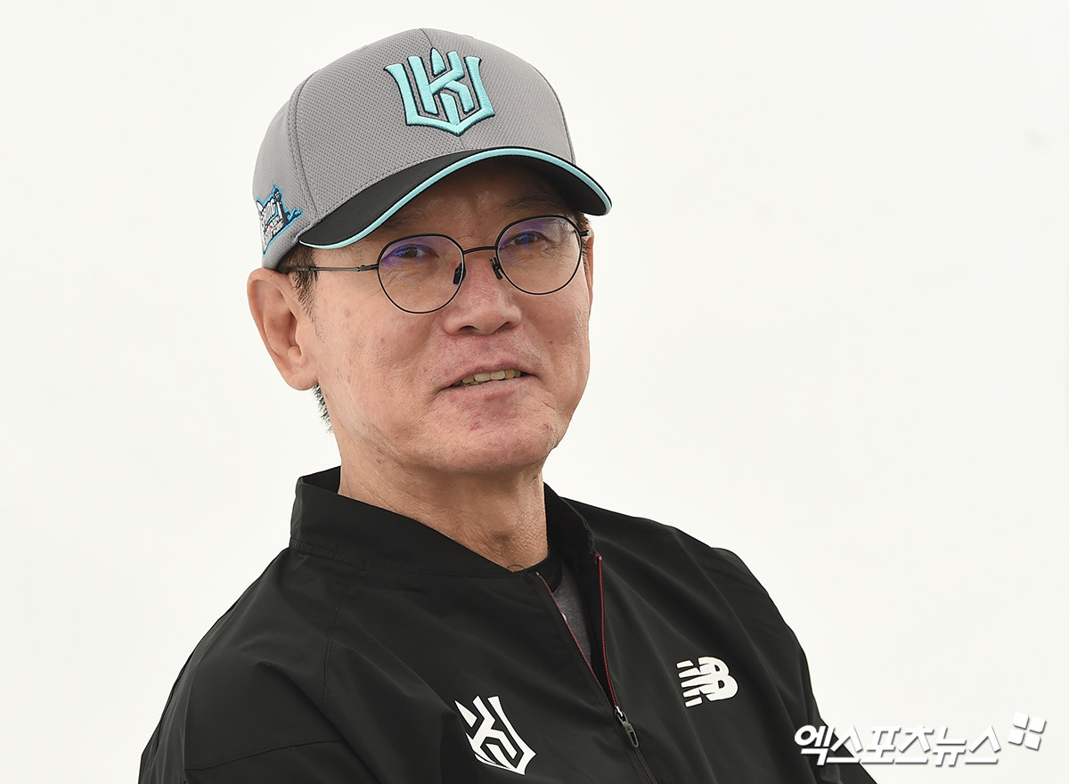 KIA 이범호 감독, 승리 열망에도 늘어지는 어려움과 감정 폭발에 오신 느낌 최근 경기에서 불편한 성적 속 롯데에 탈락한 4연패에 행운 따르지 않아