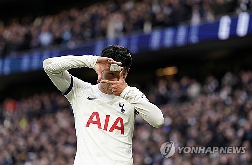 손흥민, 토트넘과 계약해지 요구 속에서 논란