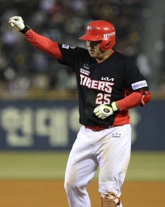 KIA 개막 '4연승' 견인 이우성 