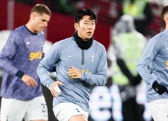 1년 만에 이적할 뻔했는데…손흥민, 토트넘 400경기 출전 위업 그리고 대반전