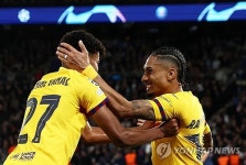 이강인 빠지고 역전패...PSG, 바르셀로나와 난타전 끝 2-3 패배 [UCL 리뷰]