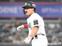 강백호 만루 찬스에서 2타점 적시타[포토]