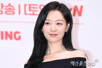 김지원 첫 팬미팅 규모에…