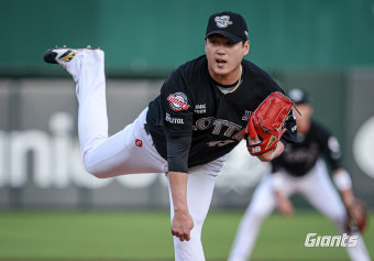 7볼넷 자멸, 패배보다 뼈아픈 '나균안 부진 장기화'…'제구 난조' 롯데 속 탄다 [부산 현장]
