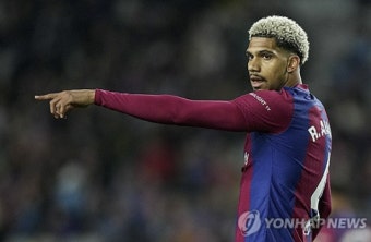 김민재 '또또' 낭보!…콤파니 영입 CB 후보, '판매불가' 유력→KIM 드디어 새 감독 맞는다