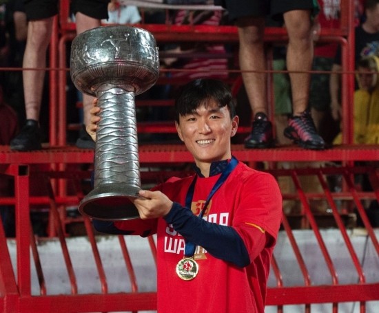 즈베즈다, 황인범-설영우 등 풀타임 출전하며 UEFA 챔피언스리그 플레이오프 1차전 1-2로 패배