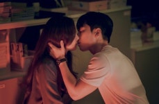 정려원♥위하준, 어른 연애 난로X자동차X소파 키스 3종 (졸업)