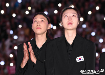 '국대 은퇴' 김연경-양효진, 뜨거운 눈물[포토]