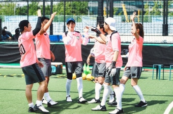 황희찬, 유재석 감독과 첫 우승컵 도전…