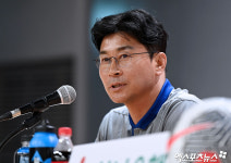 김도훈 임시감독 '유종의 미를 거둬야'[포토]