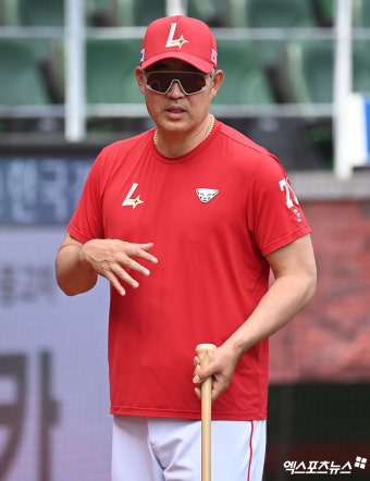 이숭용 감독 '홈에서 승리를'[포토]