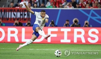 [속보] 코뼈 부러진 음바페, 2경기 결장 '유력'…16강부터 복귀하나 (르 피가로)