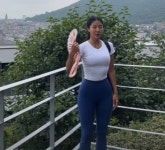 제이제이, ♥줄리엔강과 신혼여행 끝…레깅스로 뽐낸 비현실적 몸매