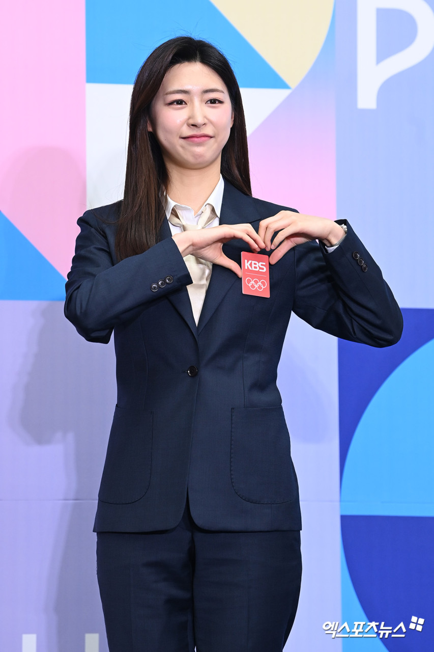 사장님 귀는 당나귀 귀 전현무, 핑크빛 사랑 소문 인정 홍주연과의 관계 주목