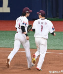 김혜성-김태진 완벽한 호흡이었어[포토]