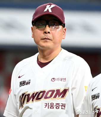 홍원기 감독 '내일 스윕에 도전'[포토]